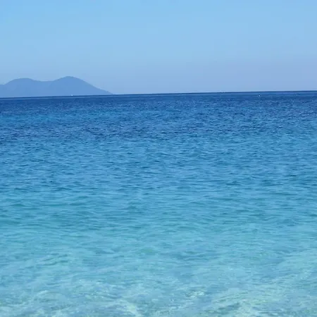 Aparthotel Ilianthos & 3*