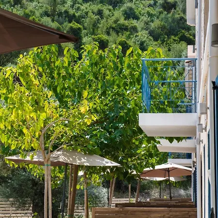 Ilianthos &