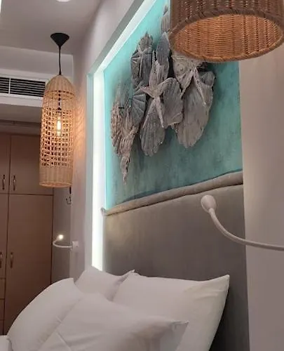 Ilianthos & Aparthotel Mikros Gialos