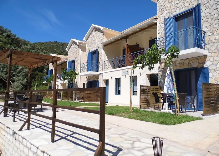 Aparthotel Ilianthos & 3*