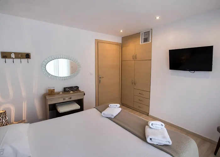 Ilianthos & Aparthotel
