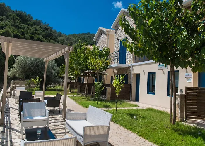 Aparthotel Ilianthos &