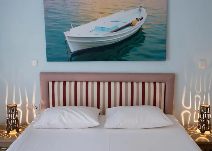 Ilianthos & Aparthotel Mikros Gialos