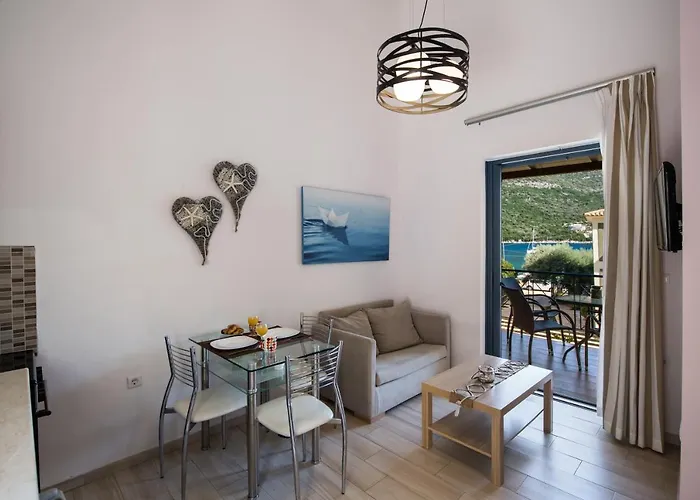 Ilianthos & Aparthotel 3*