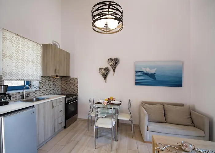 Aparthotel Ilianthos & 3*