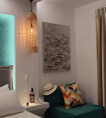 Ilianthos & Aparthotel Mikros Gialos