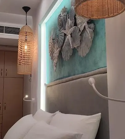 Ilianthos & Lejlighedshotel Mikros Gialos