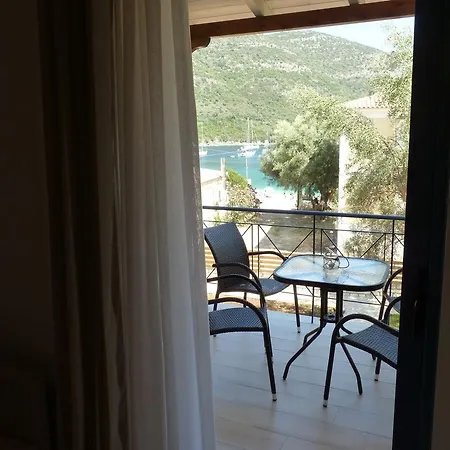 Ilianthos & Lejlighedshotel