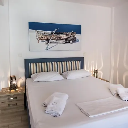 Ilianthos & Lejlighedshotel 3*