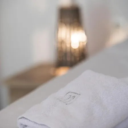 Ilianthos & Lejlighedshotel 3*