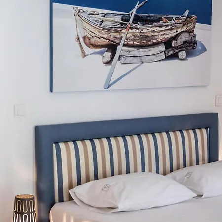 Ilianthos & Lejlighedshotel