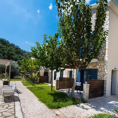 Ilianthos & Lejlighedshotel Mikros Gialos